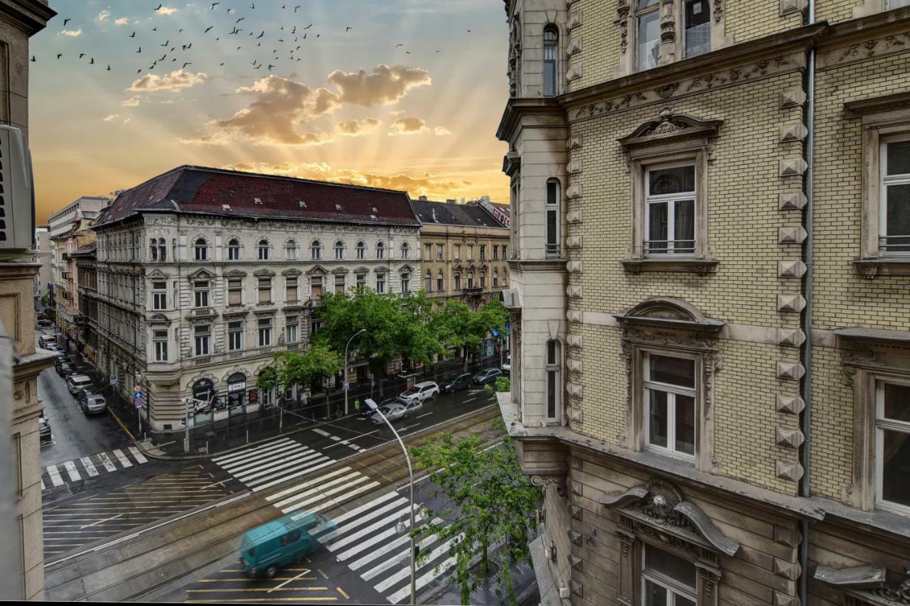 Heart Of Downtown Apartment Budapest Exterior photo